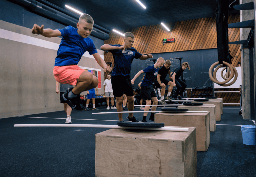 Amber-Crossfit-sporto-klubas-Vilniuje-maziems-ir-dideliems-1